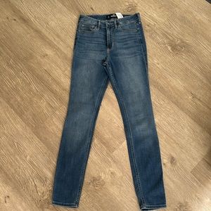 Hollister super skinny jeans